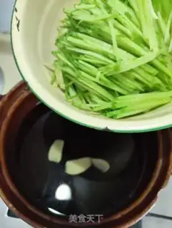 Make Sausage radish soup step 4
