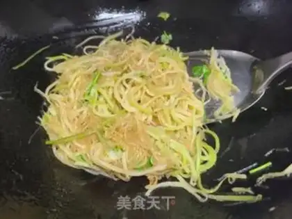 Make A white radish and a fan step 4