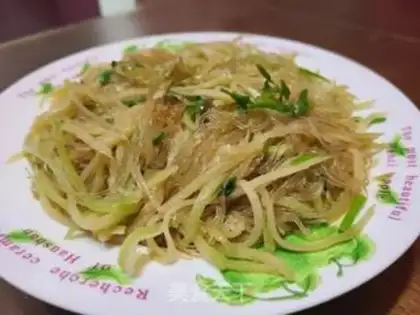 Make A white radish and a fan step 6