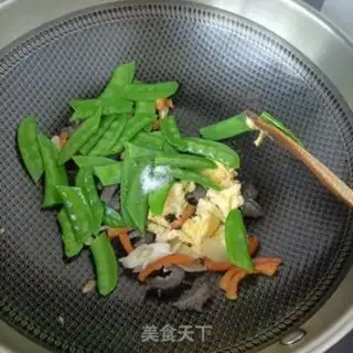 Make Sea cucumber eggs for Dutch beans step 11