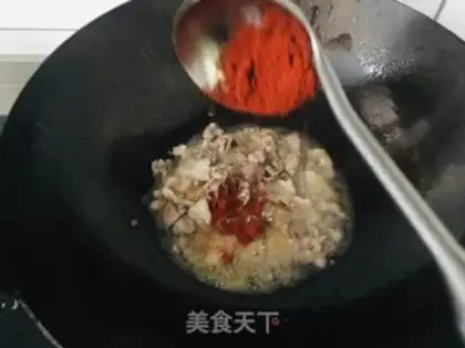 Make Red soup, lamb noodles step 3