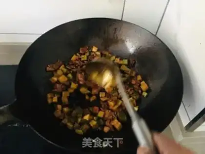 Make Red soup, lamb noodles step 5