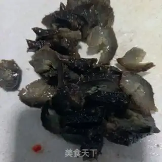 Make Two butterfly strawberries step 0