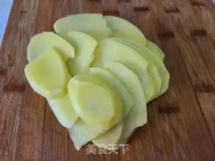 Make Potato spinach soup step 0