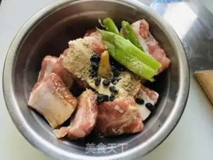 Make Bean evaporated ribs step 0