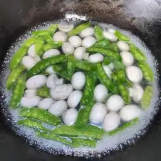 Make Dutch beans for mushrooms step 4