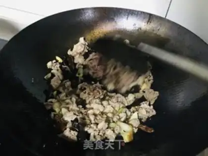 Make Sour sauce and lamb step 3