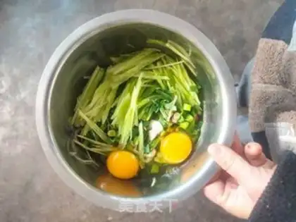 Make Roach and fried eggs step 1