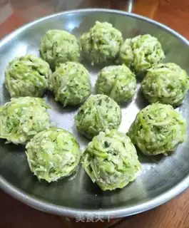 Make Steam carrot meatballs step 7