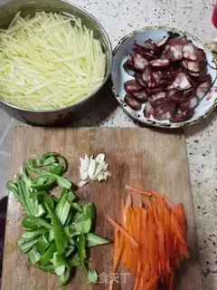Make Weenie fried potatoes step 0