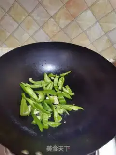 Make Weenie fried potatoes step 1