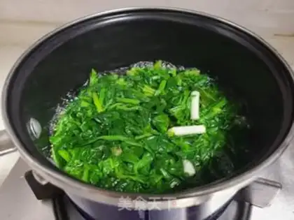 Make Spinach omelet soup step 5
