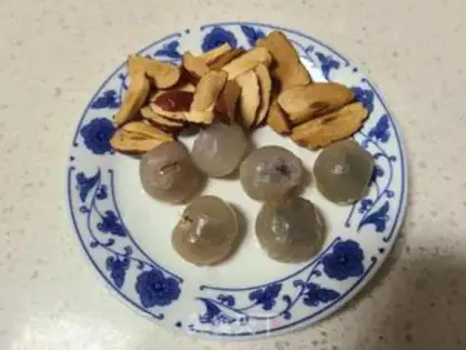 Make Cinnamon eggs step 1