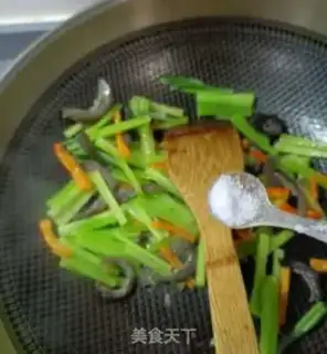 Make The sea cucumber step 9