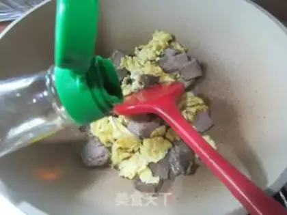 Make Beef fried eggs step 7