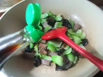 Make Black-muck beef fried vegetables step 5
