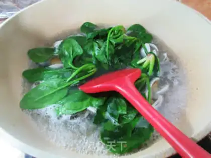 Make Round toad spinach soup step 4