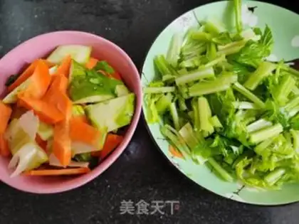 Make Celery and shrimp step 1