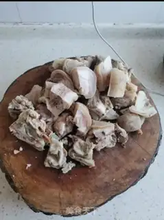 Make The lamb head, radish soup step 0