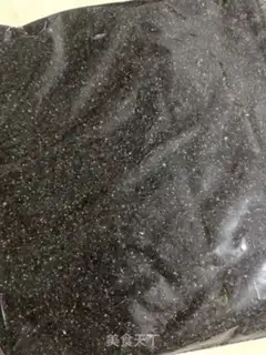 Make Black-sesame-coloured soup step 6