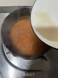 Make Tomato beef steamed eggs step 5