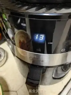 Make Powder meatballs step 3