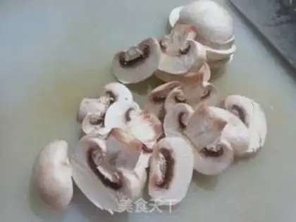 Make Mushrooms and broccoli step 1