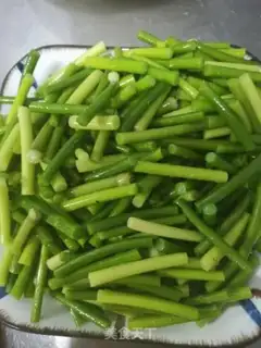 Make Garlic fried meat step 0