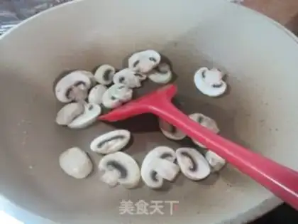 Make Mushrooms and broccoli step 3