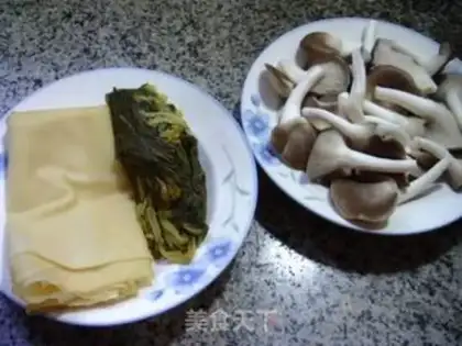 Make The pickle show, the fungus step 0