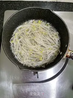 Make White bean sprouts step 4