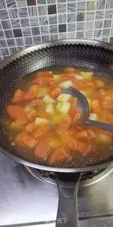Make Potato tomato beef soup step 3