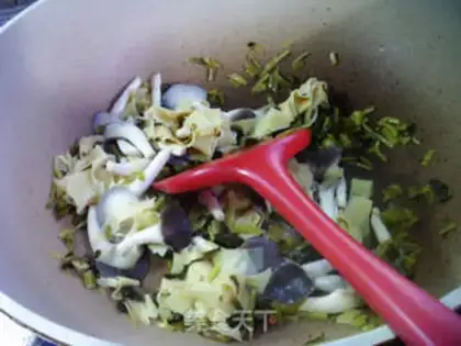 Make The pickle show, the fungus step 4