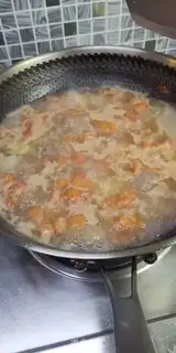 Make Potato tomato beef soup step 5