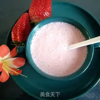 Make Strawberry shakes step 7