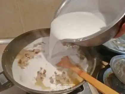 Make A broad carrot cake step 4