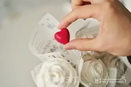 Make A tissue rose step 2