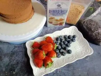 Make Fruitless cake step 9