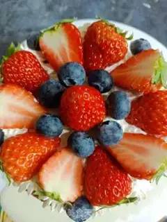 Make Fruitless cake step 15