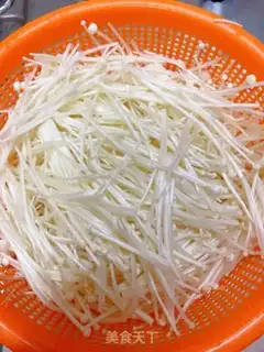 Make Spicy golden needle mushrooms step 0