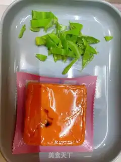 Make Spicy golden needle mushrooms step 1