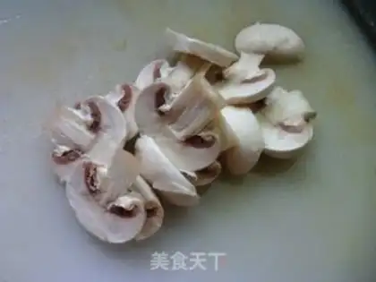 Make Mushrooms, swirl step 2