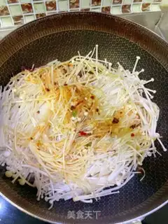 Make Spicy golden needle mushrooms step 5
