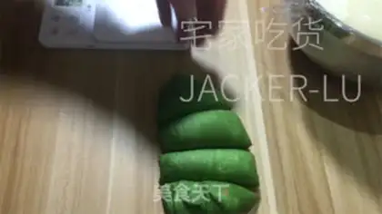 Make Scratch the tea caterpillar butter bread step 11