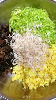 Make Low fat vegetable rolls step 4