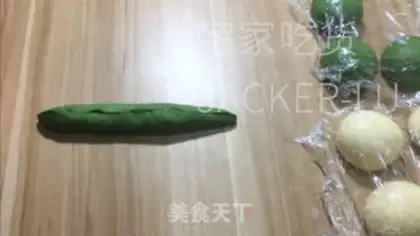 Make Scratch the tea caterpillar butter bread step 16