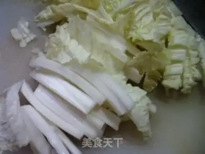 Make Fungus, cabbage, soybean sprouts step 1