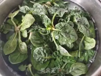 Make Spicy spinach step 2