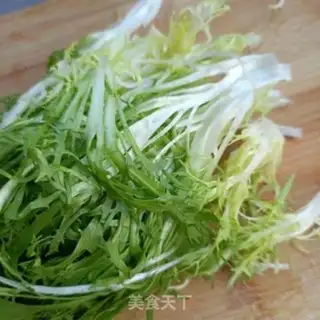 Make The chrysanthemum with the fish step 0