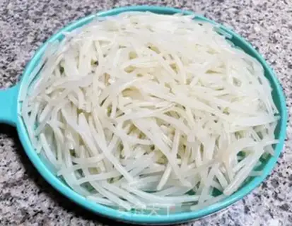 Make Onion of silver needles step 5